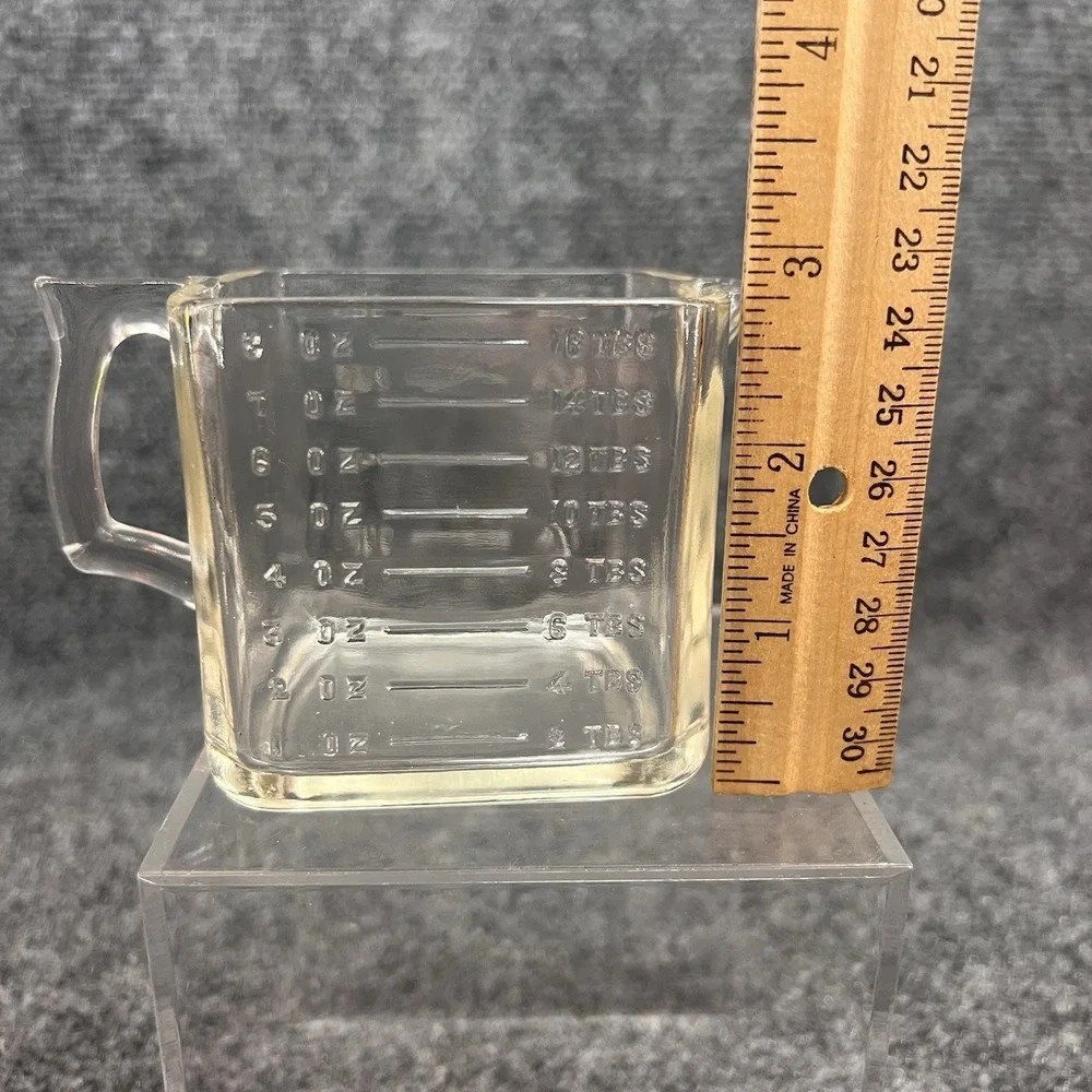 Vintage Square Glass 1-Cup Measuring Cup With D Handle & Pour Spout
